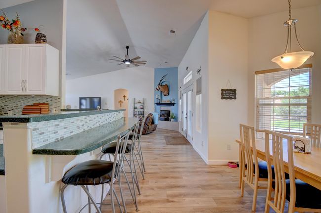2 Partridge Ct, House other with 4 bedrooms, 3 bathrooms and null parking in Peralta NM | Image 7