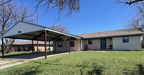 2204 Indian Creek Rd, Brownwood, TX, 76801-7618 | Card Image
