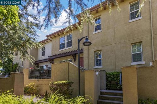 26 Warhol Way, Pleasant Hill, CA, 94523-4267 | Card Image