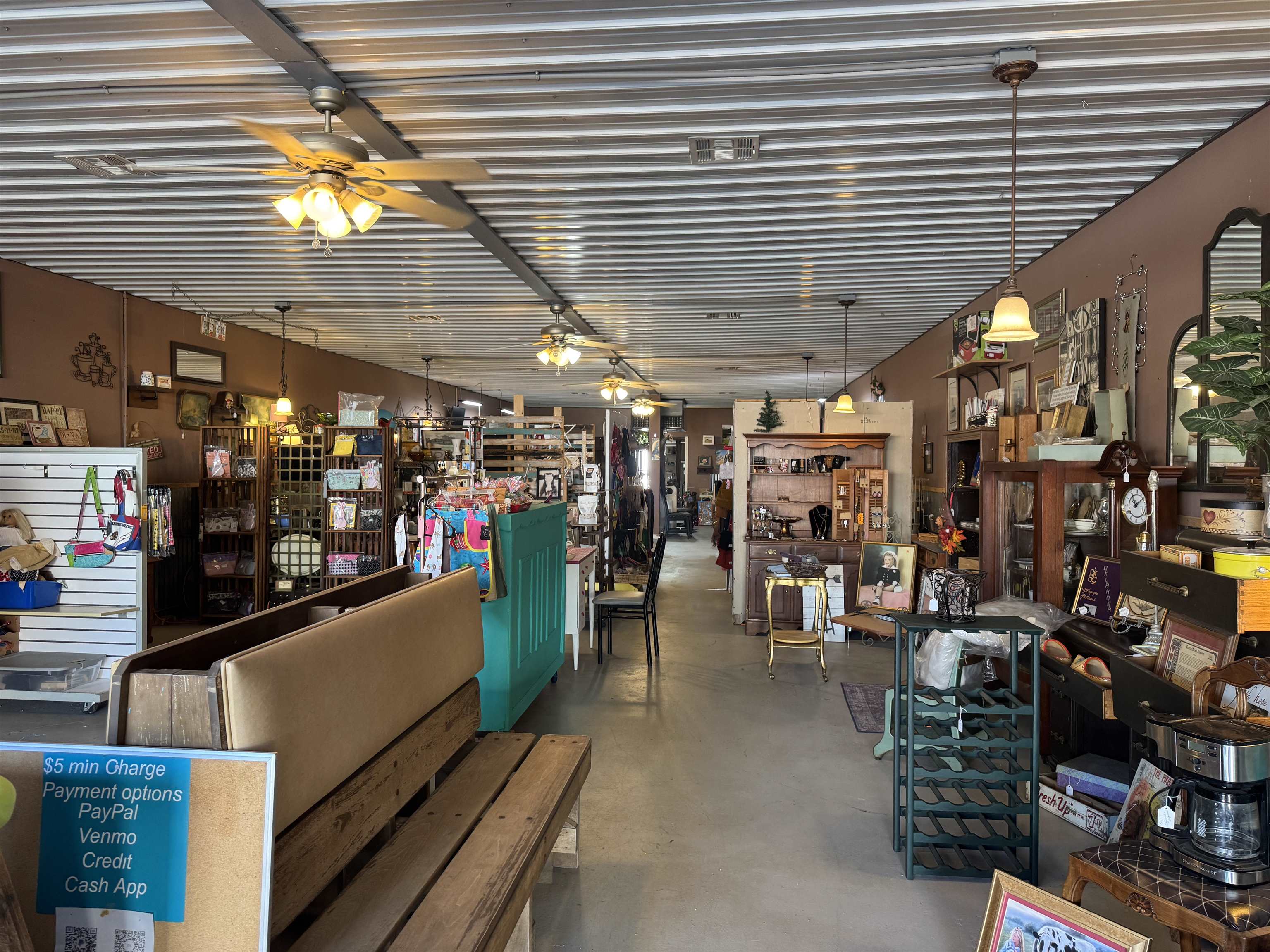 Commercial Sale in Hennessey 4