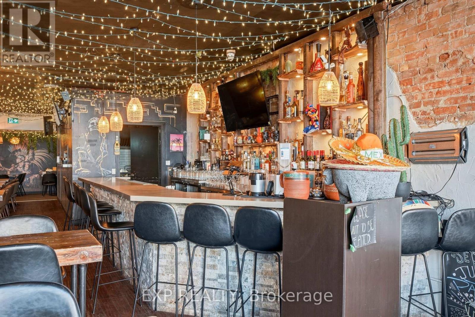 Business Opportunity in Toronto (South Parkdale) 5