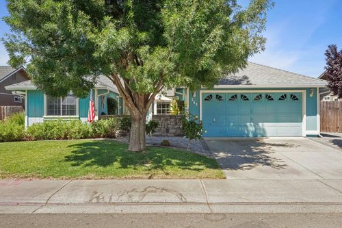 568 Bernier Cir, Galt, CA, 95632-3133 | Card Image