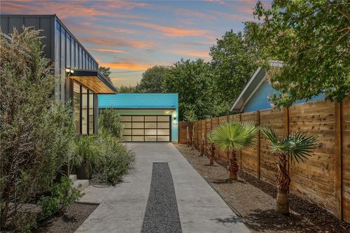b-7813 Mullen Dr, Austin, TX, 78757-1348 | Card Image