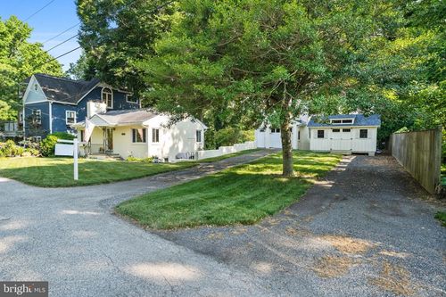5665 Park Cir, SAINT LEONARD, MD, 20685-2243 | Card Image