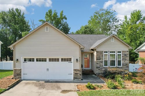 632 Marigold Dr, Kannapolis, NC, 28083-6661 | Card Image
