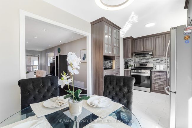 104 Sandmere Ave, House attached with 4 bedrooms, 3 bathrooms and 3 parking in Brampton ON | Image 16