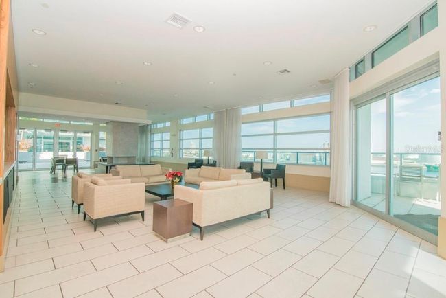 UNIT-2420 - 912 Channelside Dr, Condo with 2 bedrooms, 2 bathrooms and null parking in TAMPA FL | Image 27