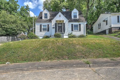 1383 Farragut Ave, Kingsport, TN, 37664-3757 | Card Image