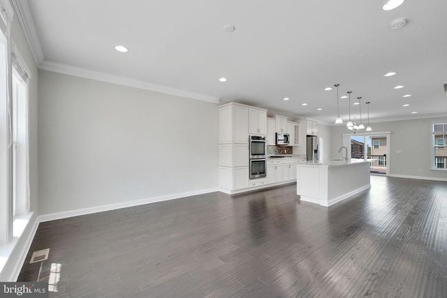 42510 Oak Park Sq, Townhouse with 3 bedrooms, 4 bathrooms and null parking in ASHBURN VA | Image 5