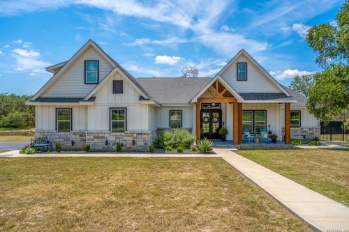 240 Eaglerock, Poteet, TX, 78065-3826 | Card Image