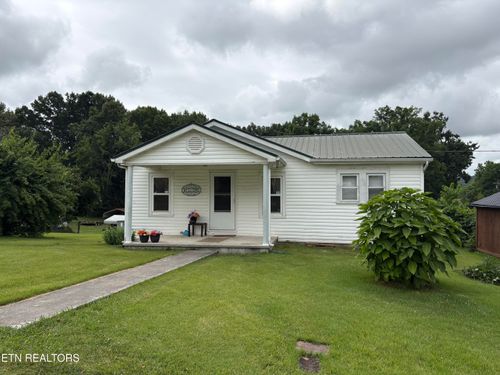 204 Blair Ave, Sweetwater, TN, 37874-3301 | Card Image