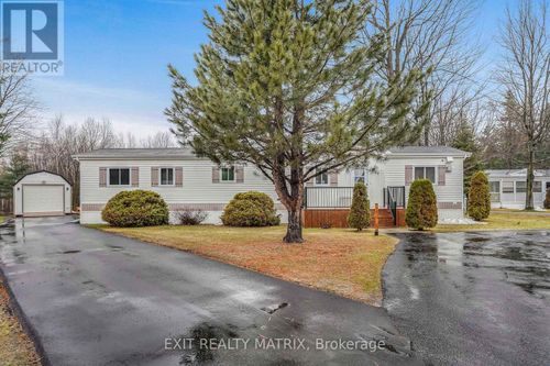 29-5279 County Rd 17 Road, Alfred and Plantagenet, ON, K0B1A0 | Card Image