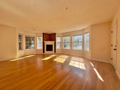 unit-2-16 Saco St, Boston, MA, 02122-2647 | Card Image