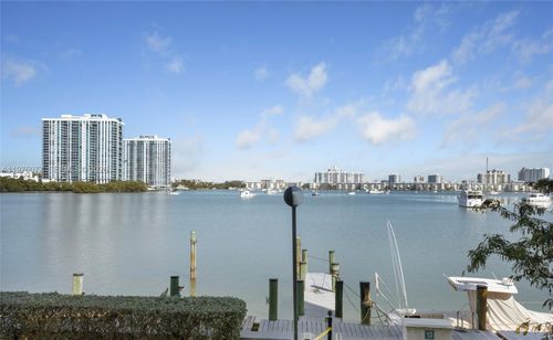 apt-2g-16558 Ne 26th Ave, North Miami Beach, FL, 33160-4018 | Card Image