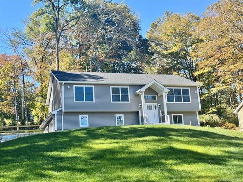 4 Webster Pl, Patterson, NY, 12563-1234 | Card Image