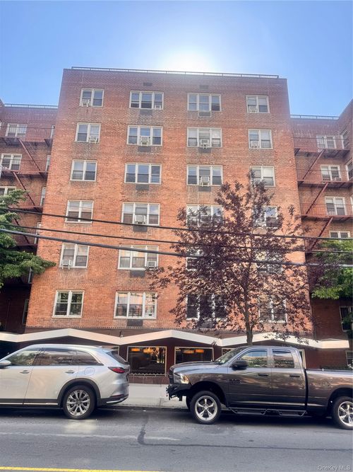 2h-34-20 Parsons Blvd, Flushing, NY, 11354-4610 | Card Image
