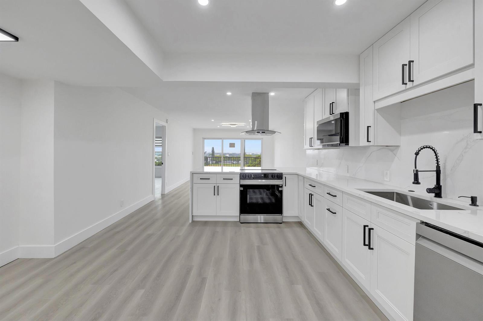 Residential Lease in Pompano Beach 5