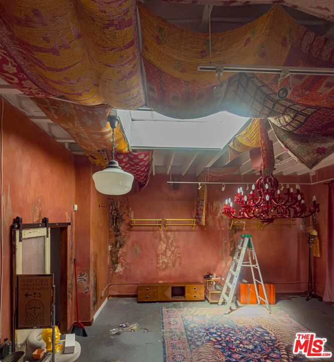 Commercial Lease in Venice 3