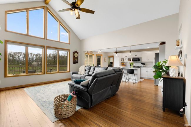 6249 750, House other with 4 bedrooms, 3 bathrooms and null parking in Churubusco IN | Image 11
