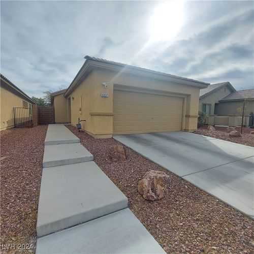 4037 Gliding Gulls Avenue, North Las Vegas, NV, 89084 | Card Image