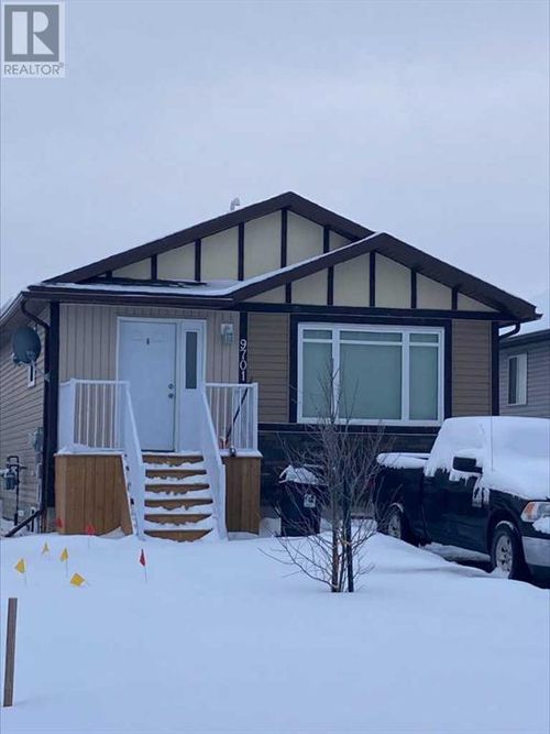 9701 113 Ave, Clairmont, AB, T8X5C5 | Card Image