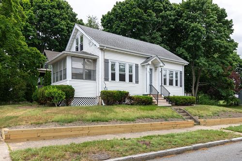 1402 S Broadway, East Providence, RI, 02914-4959 | Card Image