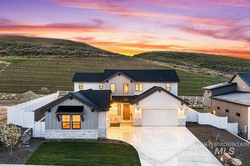 13424 N Spring Creek Way, Boise, ID, 83714-1106 | Card Image