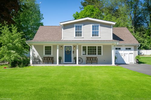 74 Long Hill Dr, Stamford, CT, 06902-1417 | Card Image