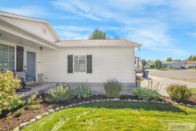 1052 Clarence Drive, House other with 3 bedrooms, 2 bathrooms and 2 parking in Idaho Falls ID | Image 3