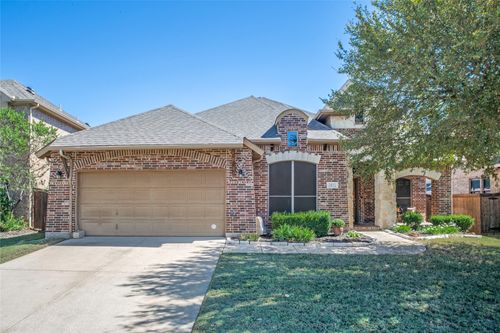 3811 Desert Willow Dr, Denton, TX, 76208-7600 | Card Image