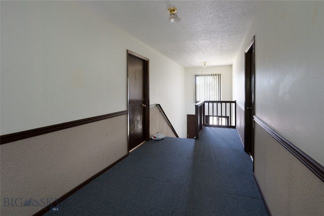 Large entry hallways | Image 25