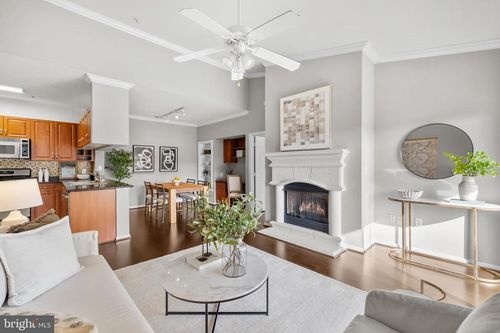 unit-402-4415 Weatherington Ln, FAIRFAX, VA, 22030-9003 | Card Image