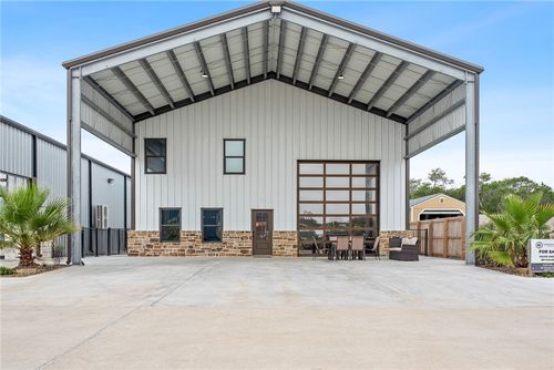 72 Circle Hook, Port O Connor, TX, 77982 | Card Image