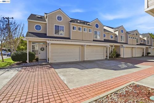 399 Bundy Ave, San Jose, CA, 95117-1607 | Card Image