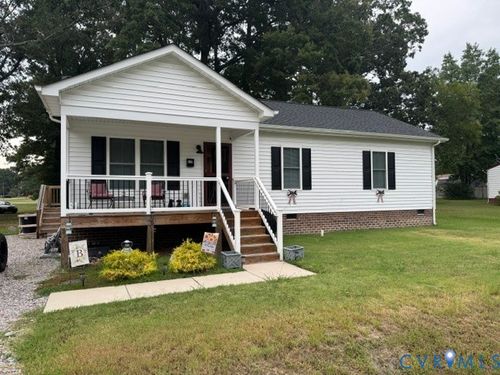 117 E 4th St, Blackstone, VA, 23824-2201 | Card Image