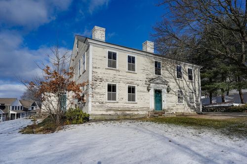 19 Ash St, Marlborough, MA, 01752-1252 | Card Image