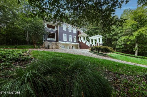 101 Park Meade Dr, Oak Ridge, TN, 37830-9030 | Card Image