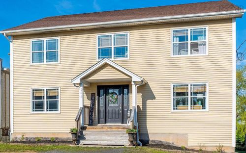 931 King St, Windsor, NS, B0N2T0 | Card Image
