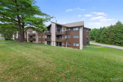 apt-203-1400 Heritage Lndg, Saint Charles, MO, 63303-6159 | Card Image