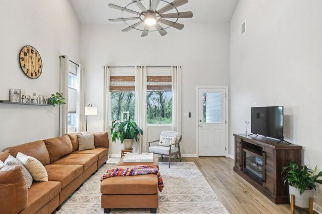 2024 Cantonata Dr, House other with 5 bedrooms, 4 bathrooms and 2 parking in Leander TX | Image 11