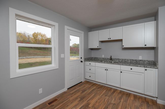 Second Kitchen Empty | Image 44