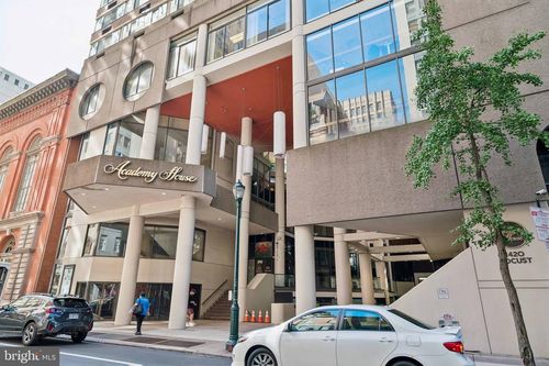 18d-1420 Locust St, PHILADELPHIA, PA, 19102-4211 | Card Image