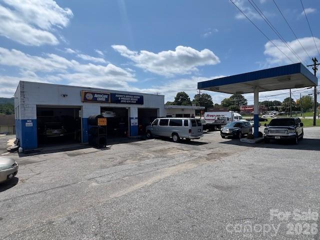 401 Us Highway 70, Connelly Springs, NC 28612