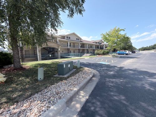 129-325 Majestic Dr, Branson, MO, 65616-2045 | Card Image