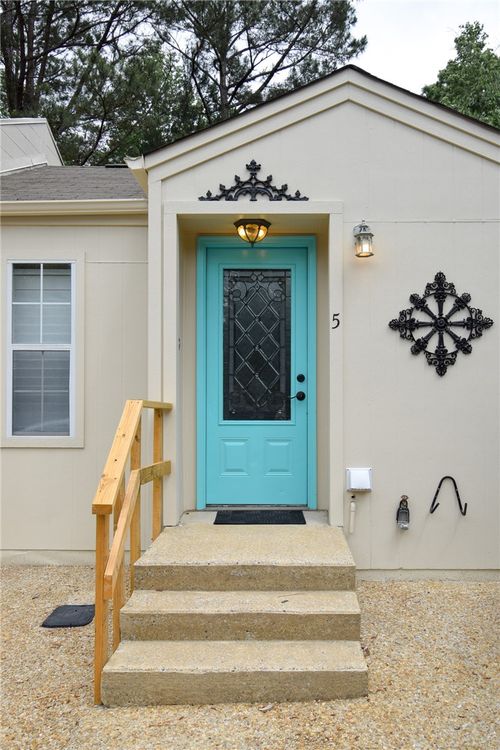 5-11 Redbud Ct, DADEVILLE, AL, 36853-5656 | Card Image