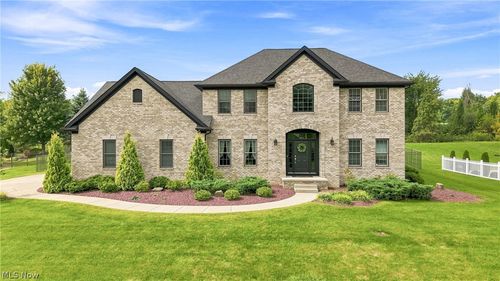 8518 Ivy Hill Dr, Poland, OH, 44514-5208 | Card Image