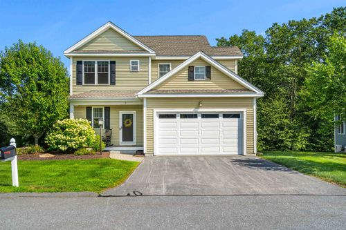 6 Cottonwood Way, Manchester, NH, 03102-3854 | Card Image