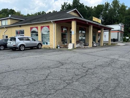 100-2907 Us Route 9w, New Windsor, NY, 12553-5403 | Card Image