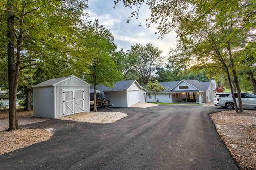 125 Rainbow Cv, Holly Lake Ranch, TX, 75765-9404 | Card Image