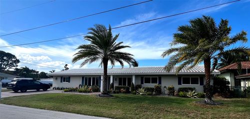 865 Ne 5th St, Deerfield Beach, FL, 33441-2137 | Card Image